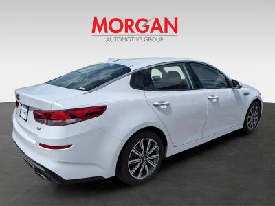 2020 Kia Optima — interior view