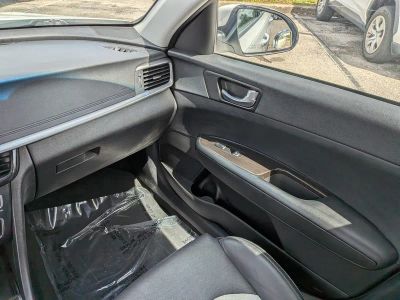 2020 Kia Optima — photo 18 view
