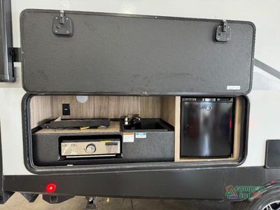 2022 Winnebago Minnie - Photo 8