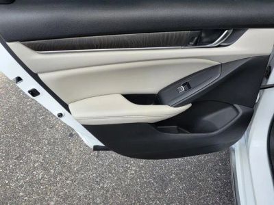 2022 Honda Accord - Photo 33