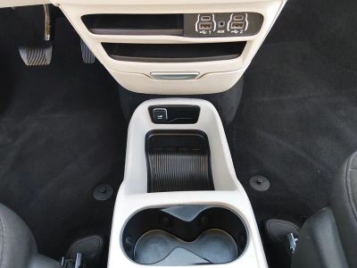 2024 Chrysler Voyager - Photo 19