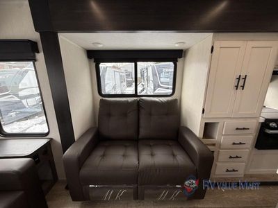 2025 Forest River RV Cherokee Alpha Wolf — photo 16 view