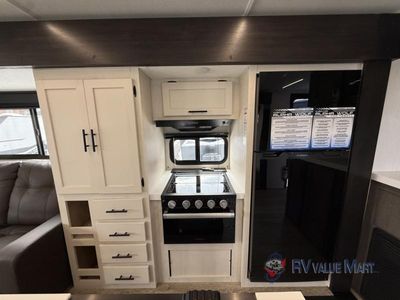 2025 Forest River RV Cherokee Alpha Wolf — photo 17 view