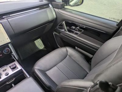 2023 Land Rover Range Rover — photo 16 view