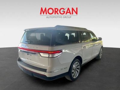 2024 Lincoln Navigator L — photo 8 view