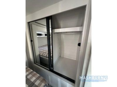 2025 Jayco Jay Flight SLX - Photo 21