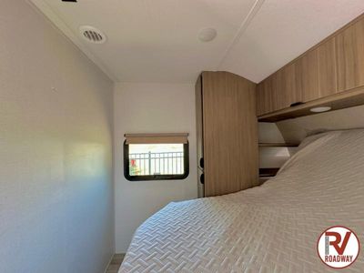 2026 Wildwood 28DBUD — photo 29 view