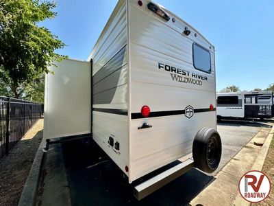 2026 Wildwood 28DBUD — engine compartment view