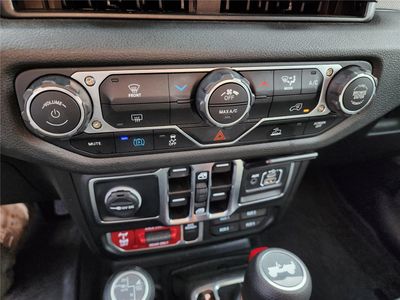 2026 Pre-Owned 2025 Jeep Wrangler 4xe - Photo 16
