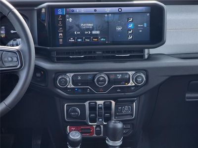 2026 Pre-Owned 2025 Jeep Wrangler 4xe - Photo 14