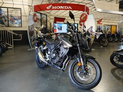 2025 Honda CB500F - Photo 5