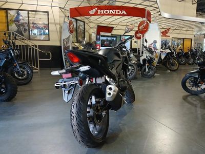 2025 Honda CB500F - Photo 10