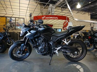 2025 Honda CB500F - Photo 13
