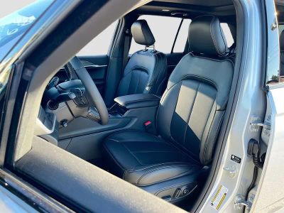 2025 Jeep Grand Cherokee — photo 21 view