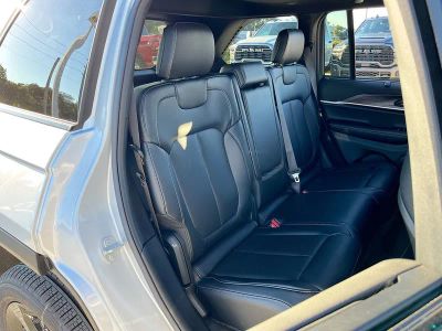 2025 Jeep Grand Cherokee — photo 27 view