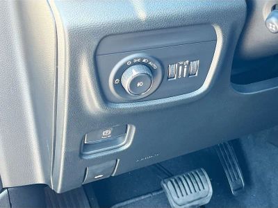 2025 Jeep Grand Cherokee — photo 10 view
