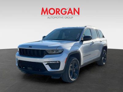 2025 Jeep Grand Cherokee — rear three-quarter view