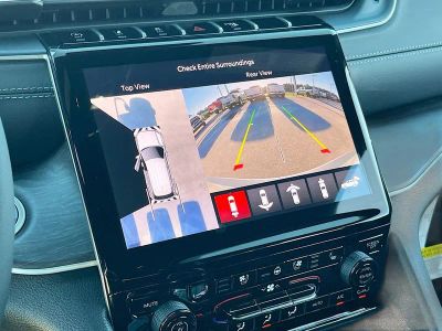 2025 Jeep Grand Cherokee — photo 14 view
