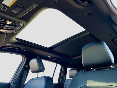 2025 Jeep Grand Cherokee — photo 22 view