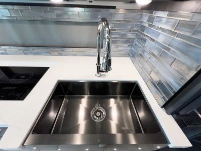 2026 Fleetwood DISCOVERY LXE - Photo 11
