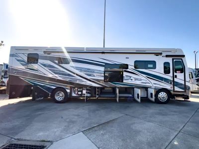 2026 Fleetwood DISCOVERY LXE - Photo 37