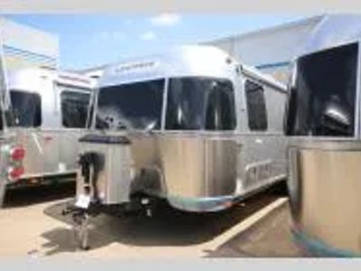 2026 Airstream 27FB Twin — front three-quarter view