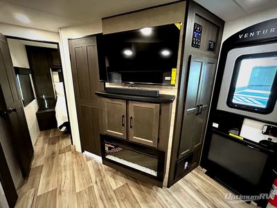 2026 Venture RV SportTrek - Photo 11