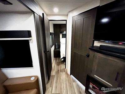 2026 Venture RV SportTrek - Photo 7