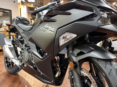 2026 Kawasaki Ninja 500 Metallic Flat Spark Black - Photo 9