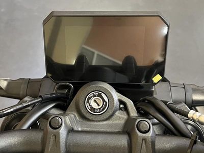 2026 Suzuki GSX-8S — photo 8 view