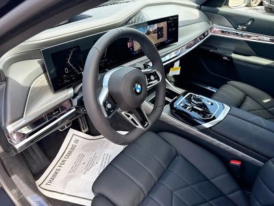 2026 BMW 7 Series — photo 25 view