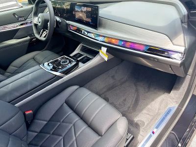 2026 BMW 7 Series — photo 14 view