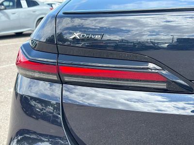 2026 BMW 7 Series — photo 10 view