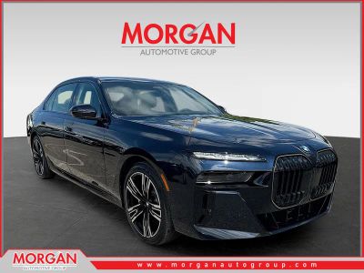2026 BMW 7 Series 760i xDrive in Carbon Black Metallic — front three-quarter view