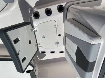 2025 Robalo 206 Cayman DLX - Photo 15