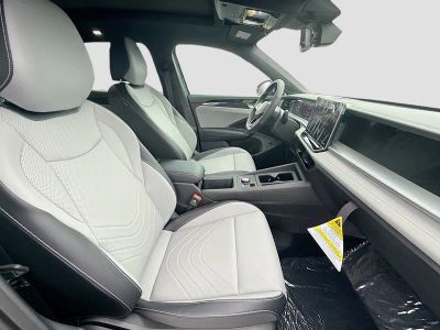 2026 Volkswagen Tiguan — photo 24 view