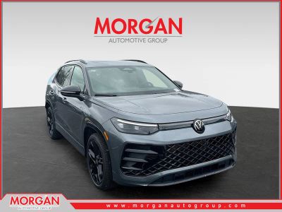 2026 Volkswagen Tiguan SE R-Line Black in Platinum — front three-quarter view