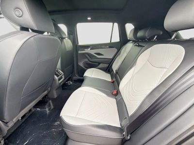 2026 Volkswagen Tiguan — photo 21 view