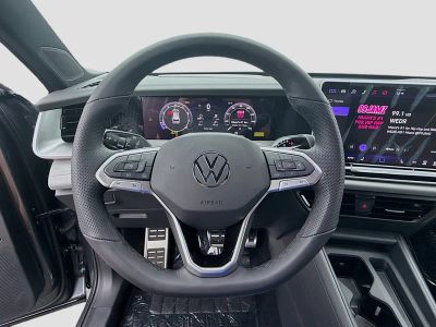 2026 Volkswagen Tiguan — photo 10 view
