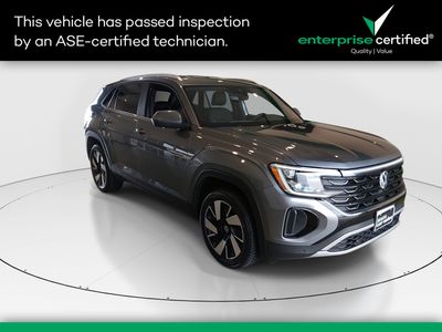 2024 Volkswagen Atlas Cross Sport 2.0T SE w/Technology — front three-quarter view