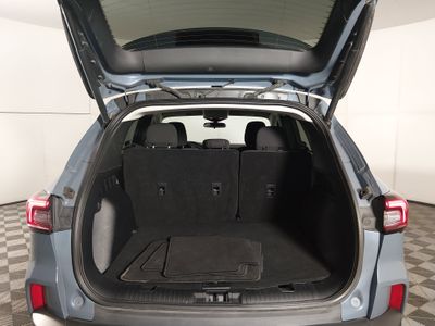 2024 Ford Escape — photo 11 view