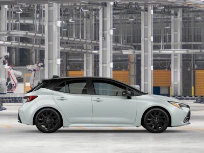 2026 Toyota Corolla Hatchback — photo 14 view
