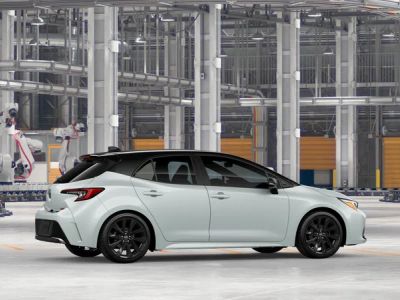 2026 Toyota Corolla Hatchback — photo 13 view