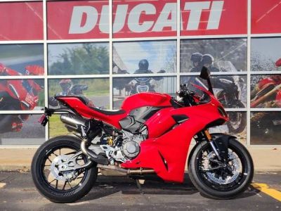 2026 Ducati Panigale V2 — front three-quarter view