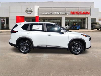2026 Nissan Rogue - Photo 2