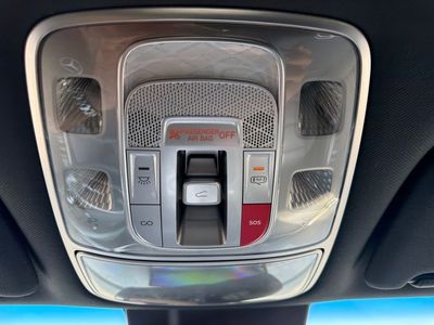 2023 Genesis GV70 — photo 28 view