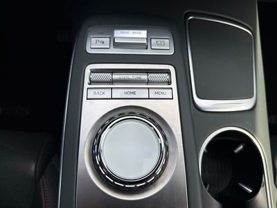 2023 Genesis GV70 — photo 26 view