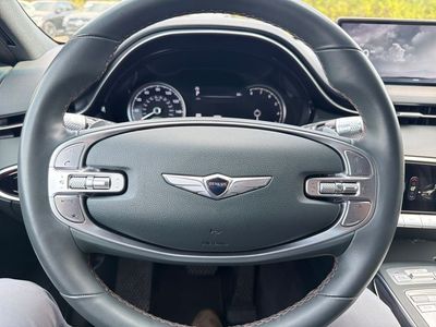 2023 Genesis GV70 — photo 21 view
