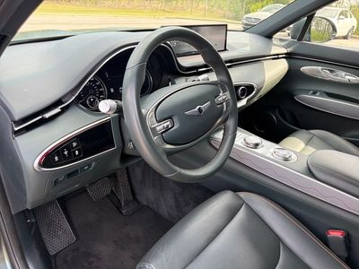 2023 Genesis GV70 — photo 18 view