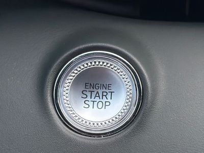 2023 Genesis GV70 — photo 25 view